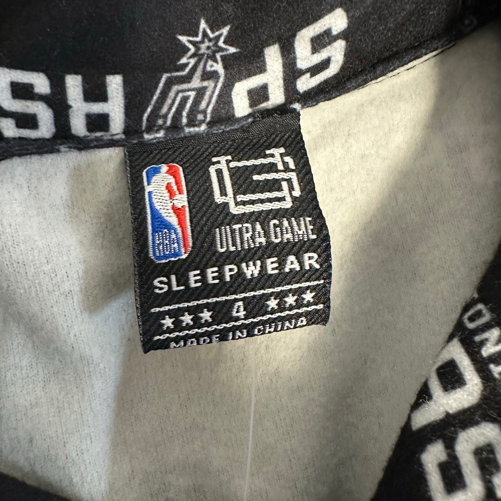 Boys Ultra Game San Antonio Spurs Pajama Set Size 4 Black 2 piece NEW NWT NBA - Picture 3 of 13